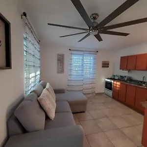  Apartment Sunrise With Ac Wifi 8 Minute Walk From Crashboat